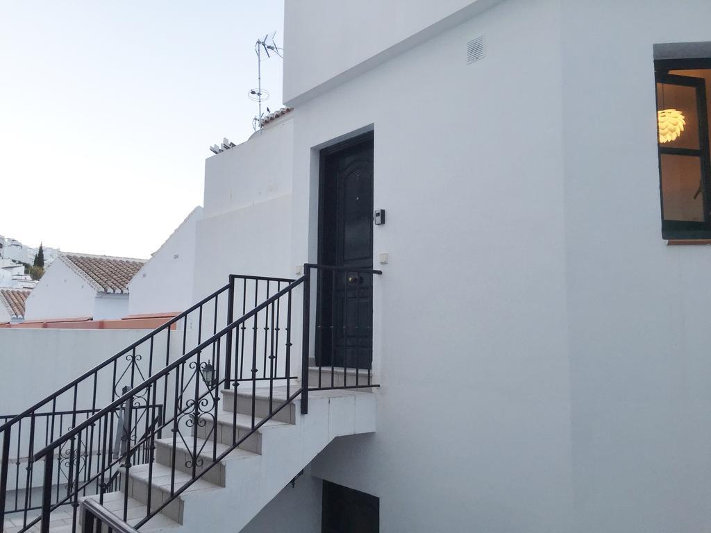 Apartment Joaquin Frigiliana Exteriör bild